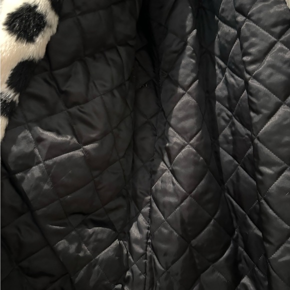 Grace Faux Fur Coat in Monochrome Leopard
DUNDAS x REVOLVE - Picture 5 of 7